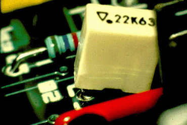 PCB - Wave Soldering Defects Lifted Component