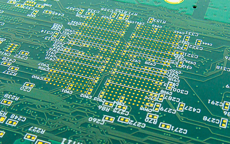 PCB with tight tolerances